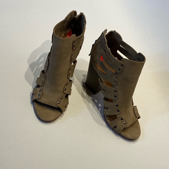 Indigo Rd Size 6M - Picture 9 of 12